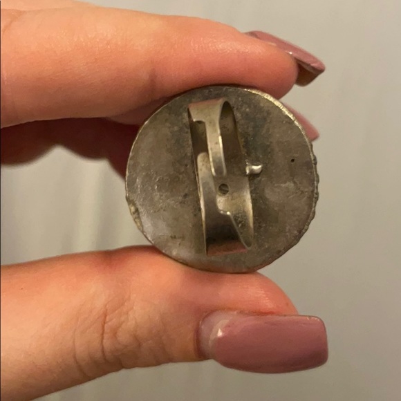 Urban Outfitters adjustable ring - Picture 3 of 3